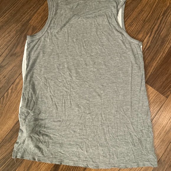 Cable & Gauge Women's Sleeveless Tank Top T-shirt - Picture 3 of 12